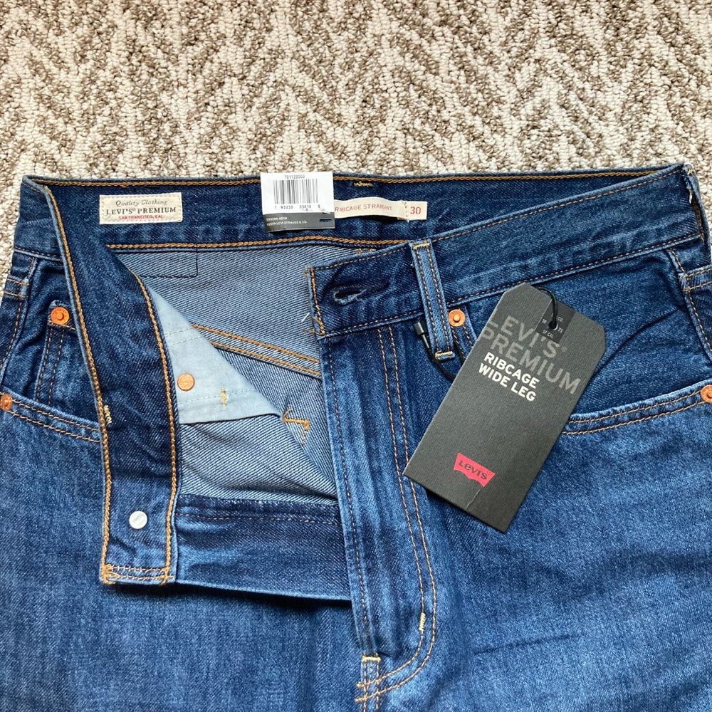COPY - NEVER USED Levi,s ribcage super high rise wide leg jeans 30x34 - Picture 3 of 4